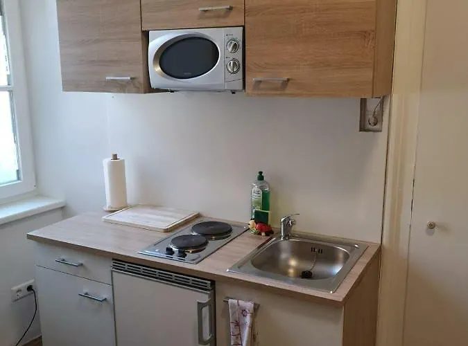 Lilian Center * Graz